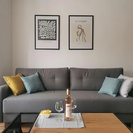 Apartment Downtown *
